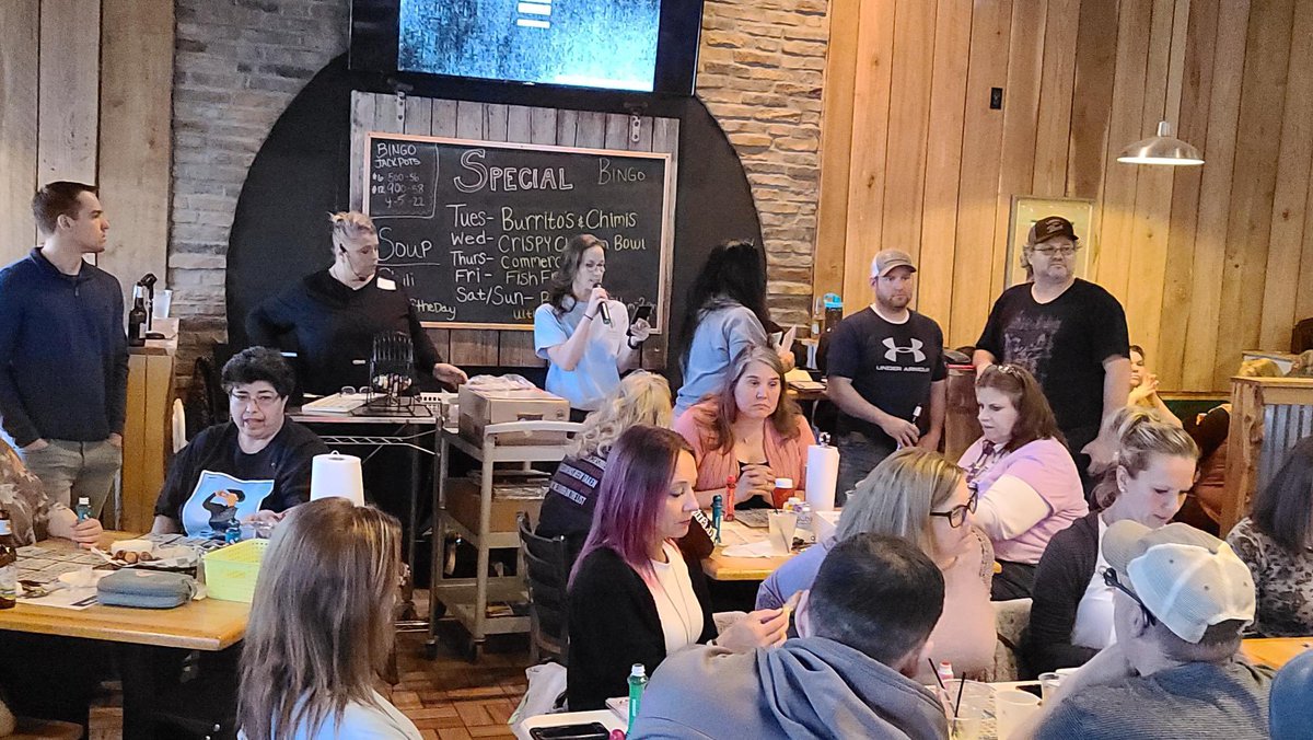 Thank you to everyone who came to spend the afternoon with us! Congratulations to the lucky winners! ⭐️🙌🏻