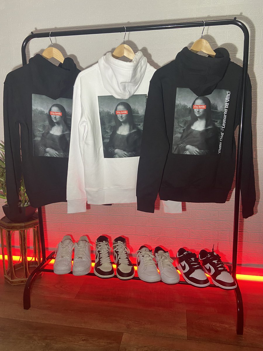 StayHumble_UK's tweet photo. Keep warm with these fire 🔥 hoodies featuring a stunning back print of the Mona Lisa. Interested? Check the link down below to enjoy 10% OFF!!

Website: https://t.co/ts3eLu5zgo https://t.co/4QmZcCfOGj