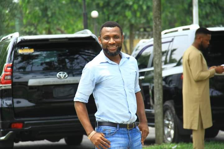 NsisongRoddy's tweet photo. If you no know this MAN, fogerit, you neva know person 🤪
#OMOBA
#AkwaIbomTwitter https://t.co/Q5YMqD3RnW