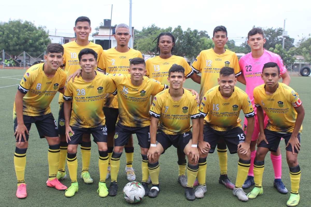 unionfrontera's tweet photo. #victoria #sub17A #torneonacionalsub17A 
El club deportivo union frontera en su tercera salida vence 3x1 a titanes fc. del grupo G del torneo nacional sub 17A donde comanda atletico bucaramanga y union frontera en la 3era posicion. https://t.co/QO5DozEfXP