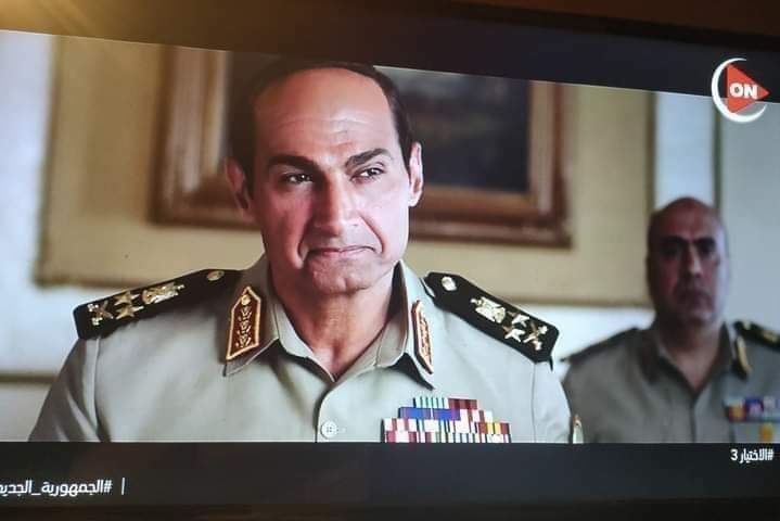 كان ظل الرئيس لحد ما ربنا كرمه وبقى الرئيس نفسه 😂