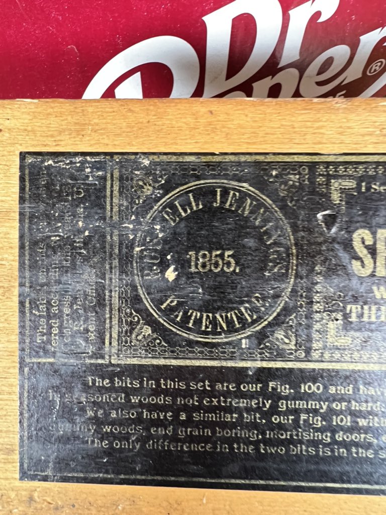 usgeneral25's tweet photo. I think Iโm good for drilling holes in wood sans electricity, I know the set is pre WW2, could even be pre 1890s #vintage #tools #madeinuse #stillworking https://t.co/2TLVwgLMaN