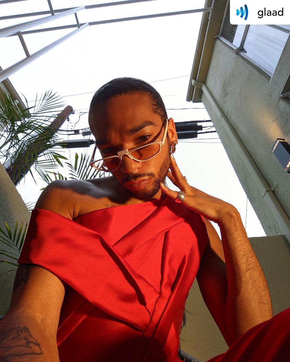 leajumpschott's tweet photo. Posted @withregram • @glaad #Ad Our friend @laquanndawson will be going behind the scenes at the #GLAADawards with @googlepixel to give GLAAD’s followers an exclusive look at the red carpet, and sharing amazing photos shot with the Google #Pixel6. https://t.co/c7Vaa41hXO