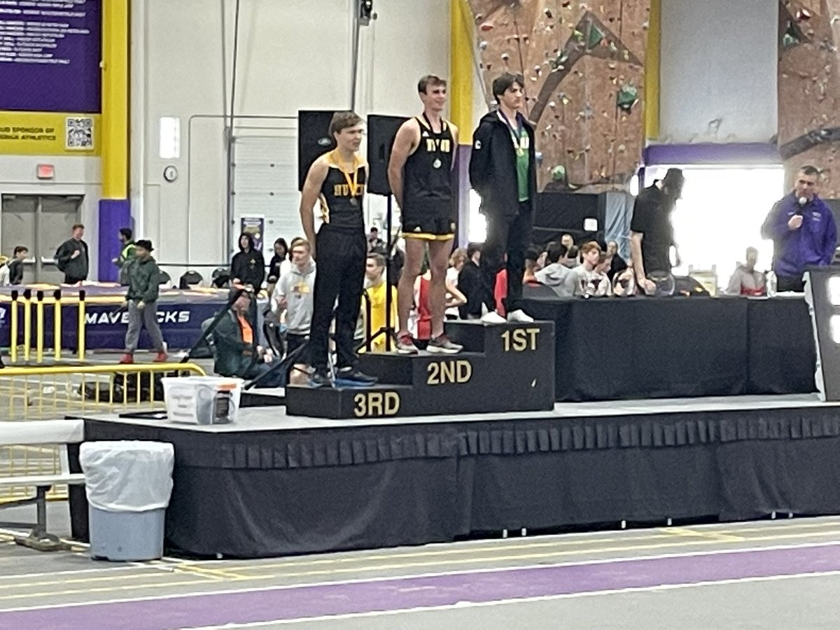 SR Mitchell Piehl  takes 3rd place in the 200M Dash with a time of 23.5! Great run Mitchell! #FeedTheTigers 🐯