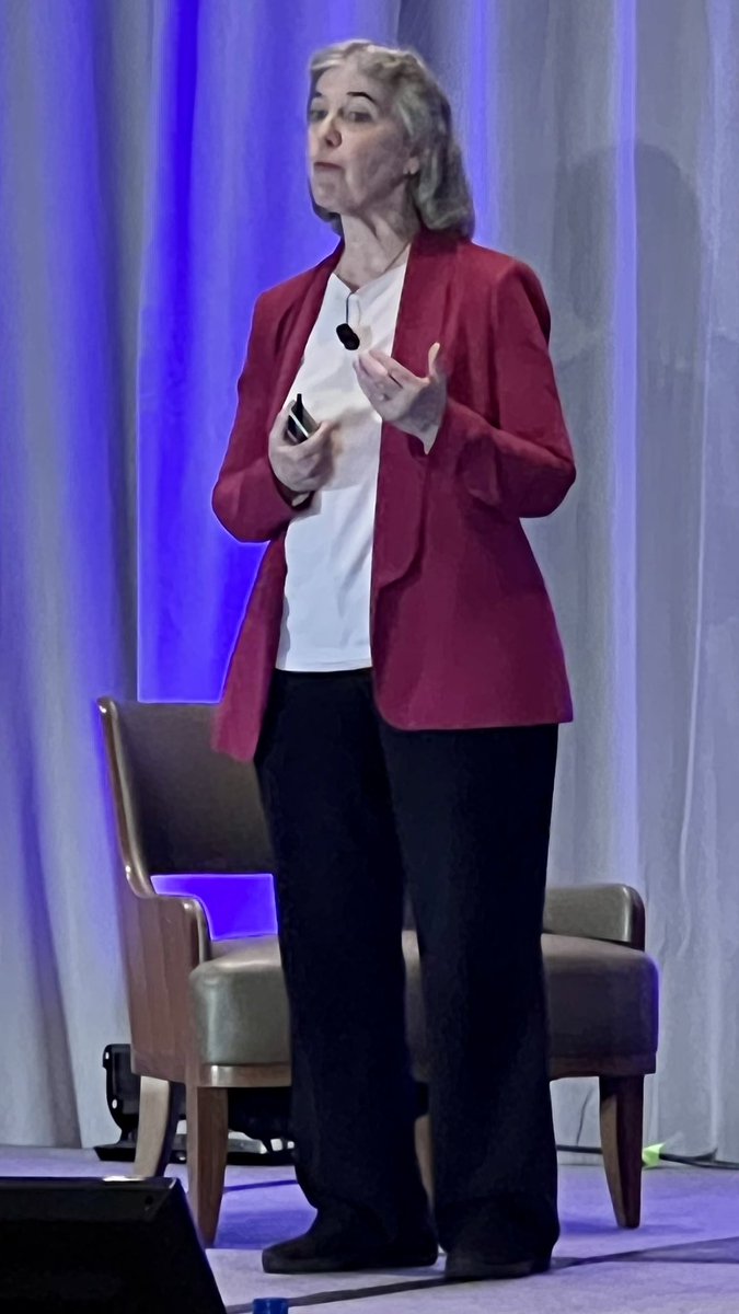 RumorDoc's tweet photo. Dr Elaine Lambert reviews the nuances of Oral Surveillance at AWIR San Diego Summit @RElaineLambert1 @AWIRGROUP https://t.co/isvhm4TSc9