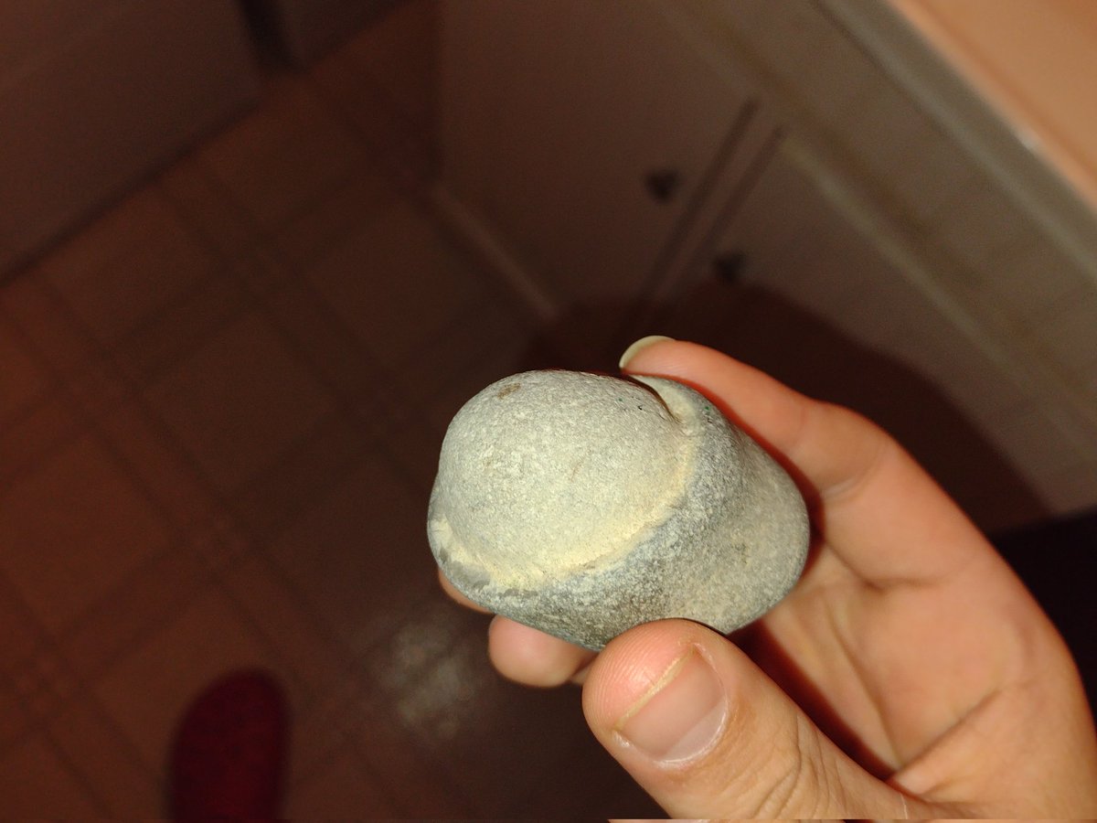 PausedSponge's tweet image. BRO WTF my uncle just gave me this uncircumcised rock for my b-day.😭 legend