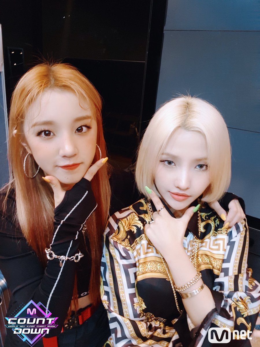 GIDEALTW's tweet photo. Pobre al que se le ocurra interrumpir nuestro #𝘁he다달라𝚝𝚞𝚗𝚎𝚜 mientras andamos bailando como un par de locas por ahí, porque lo único que recibirán son un par de puñetazos de parte nuestra. 👊🏻 #𝕵ujutsu𝐈s𝔇iffere𝕟t? Ofc! Hasta la pregunta ofende.

𝒊ce 𝒒ueen —— #NARA ❄️ https://t.co/9wMwY0b3qK