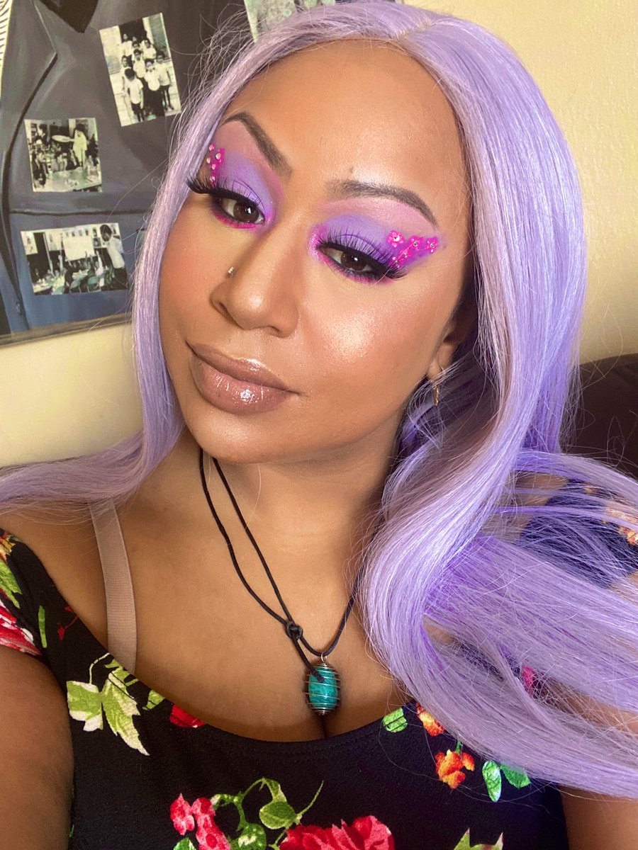 MakeupbyDoubled's tweet photo. #springtimemakeup #spring #makeup #makeupoftheday @wetnwildbeauty @COVERGIRL @opvbeauty_ @acebeauteshop https://t.co/hTIWXaVUWB