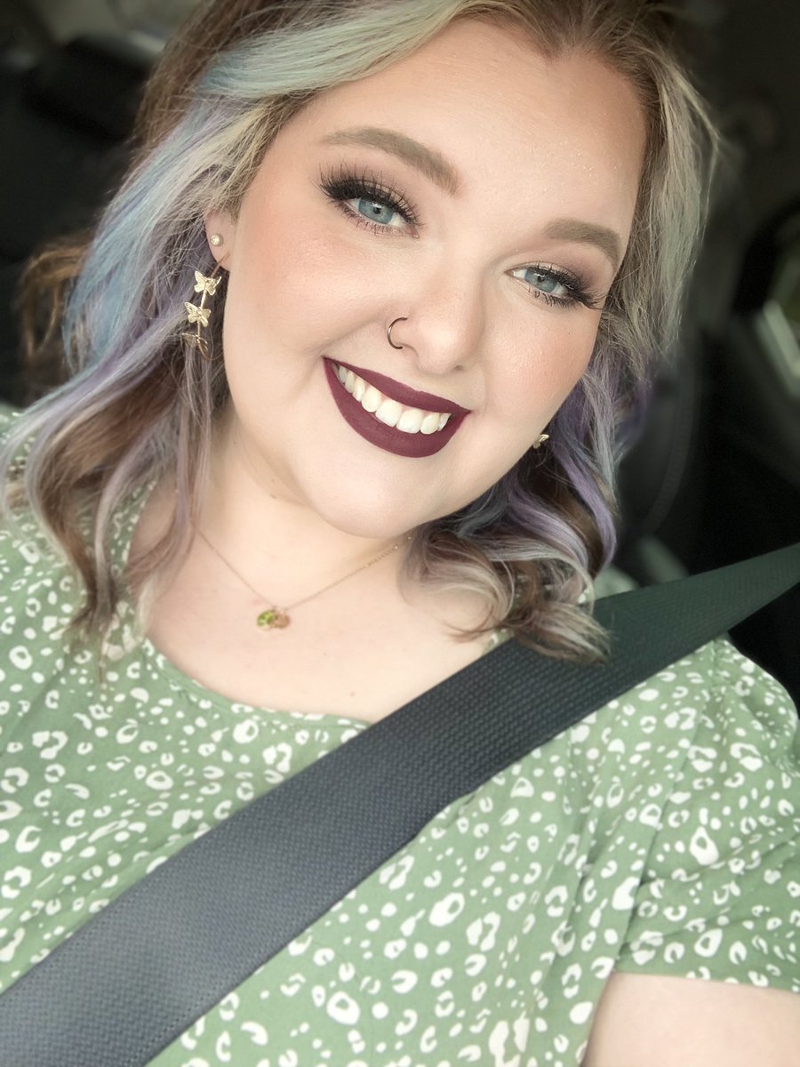 norabora93's tweet photo. Just saying…. @jaclyncosmetics is my FAVORITE lipstick. Comfortable, lightweight, and super long lasting. I’m obsessedddddd #jaclyncosmetics #youguys https://t.co/0SYuw3NOyd
