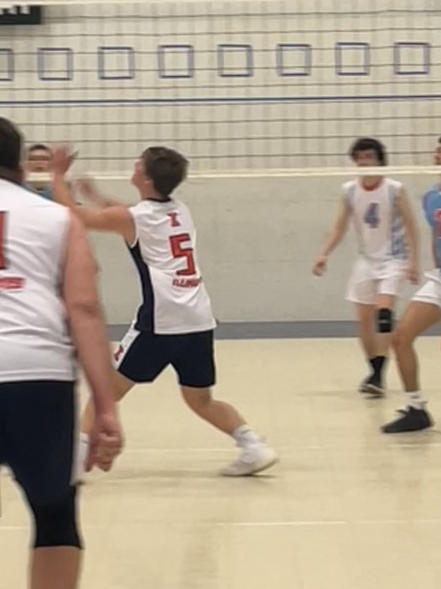 Watching my favorite Illini!