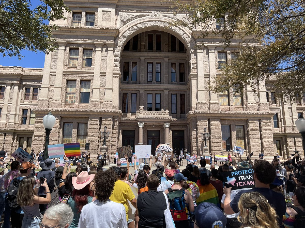 texasdemocrats's tweet image. PROTECT TRANS KIDS 🏳️‍⚧️