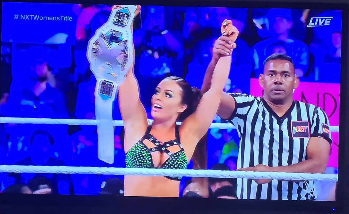 Great match, better than what i expected! #andstill @WWE_MandyRose
#StandAndDeliver