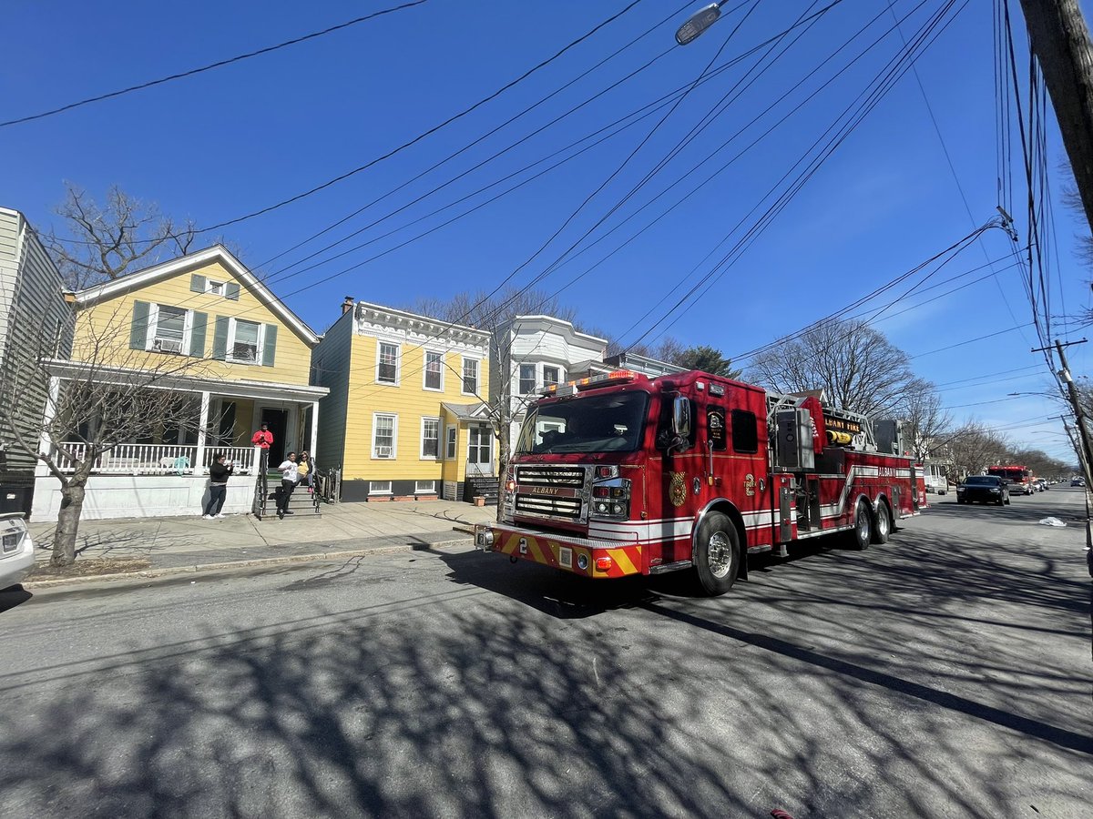albanypolice's tweet image. 🎉 Happiest of Birthdays to Jordan Johnson! For the third year in a row, we’ve helped Jordan, a cancer survivor and future #Albany police officer, celebrate his birthday with a parade. Join us in wishing this wonderful kid a very happy 15th birthday!
