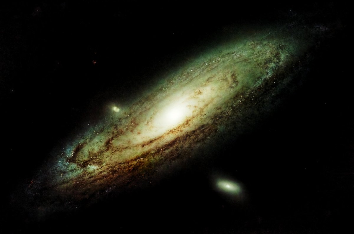 Hello, I'm an astrophographer based in  🇨🇭.

Do you think one of these might fit in your collection?

Let me know and I can give you the details. Otherwise you'll find them in my timeline.

Thanks for looking ✌️
<a href="/Quant_Analyst/">Dr. Peter 🐦</a>
#Astrophotography
#Astrophile
#Space