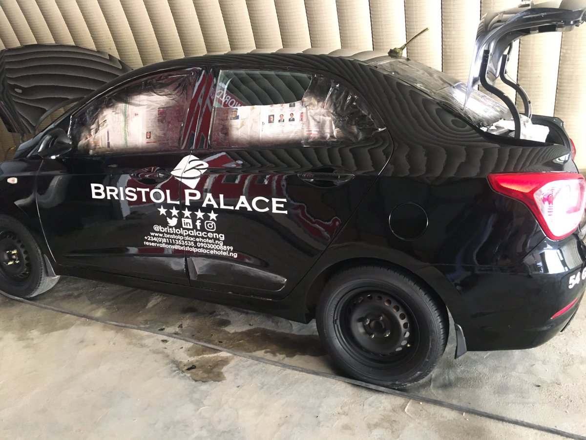 PremiumPaints's tweet photo. @bristolpalaceng wanted a taste of royalty so we gave it to them. Before &amp;after Premium paint job https://t.co/zZXyxVXVbm