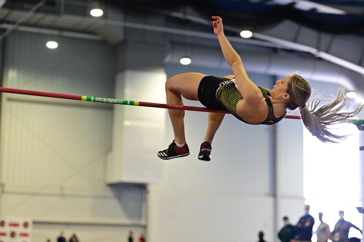 ReginaCougarTF's tweet photo. Joely Welburn will take home the 🥉 in the high jump! She cleared the bar at 1.69m on her first attempt 😸

📸:  @arthurimages https://t.co/adVPf91tMw