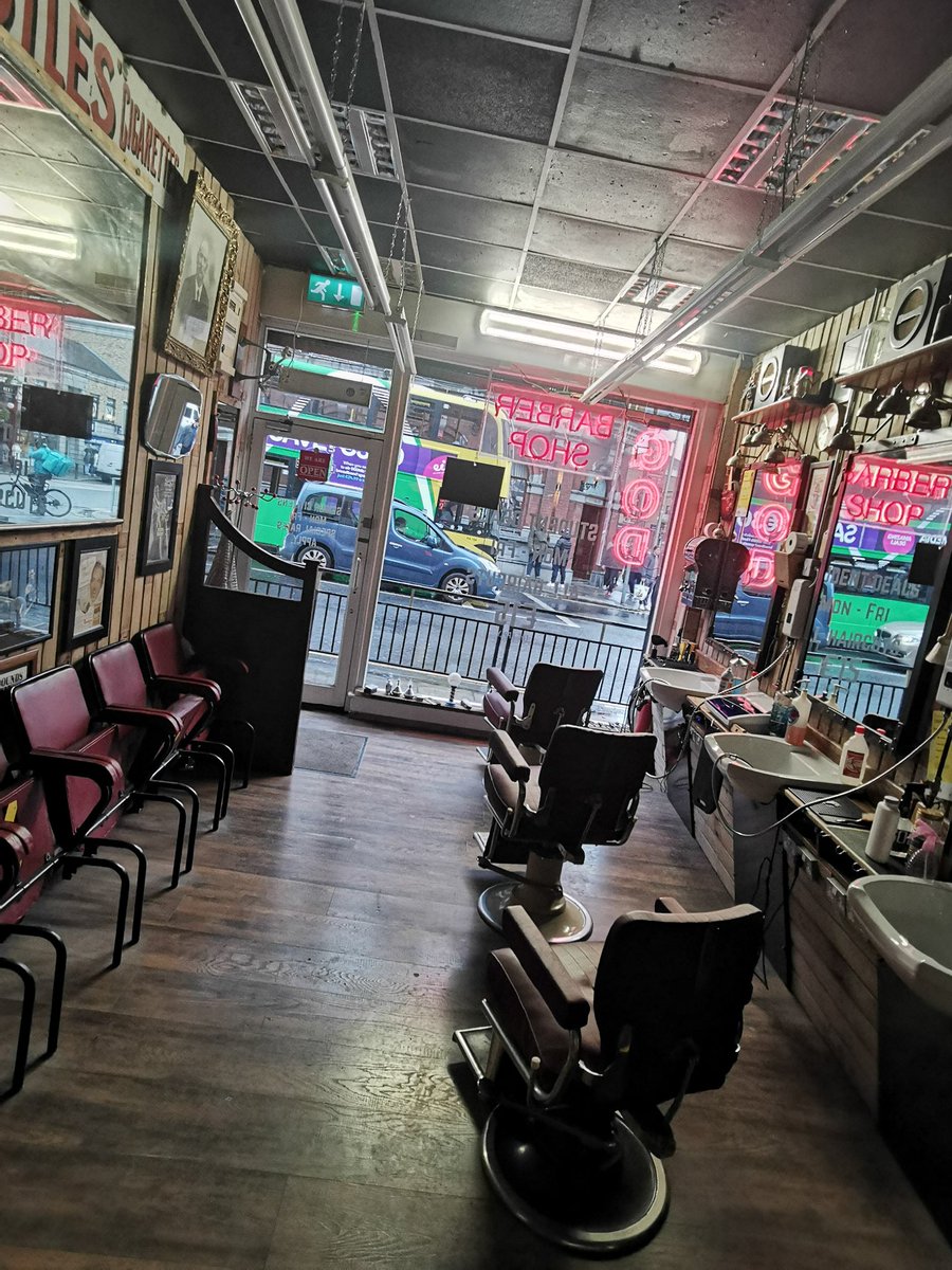 HAPPY SATURDAY FOLKS 👋