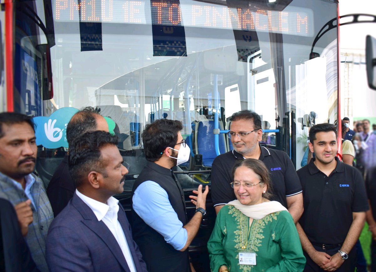sangrampatil518's tweet photo. #Inauguration of #bharatkieka at the hands of Hon.@AUThackeray at Pune Alternate Fuel Conclave 2022...!!!

@ekamobility - A subsidiary of @pinnacle_ind launched its newest 9-metre pure electric and zero-emission bus, #EKAE9 ...

#MakeInIndia #AtmanirbharBharat 

@sudhirmehtapune https://t.co/o98FpxCknT