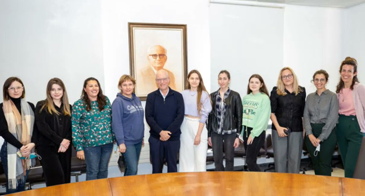 FreundeTAU's tweet photo. @TelAvivUni Welcomes #Ukrainian Emergency Fellowship Students.
Some “need time to unfreeze”, as they begin their studies on campus.

 https://t.co/BLbWPbSmuC https://t.co/xSedahpGWK