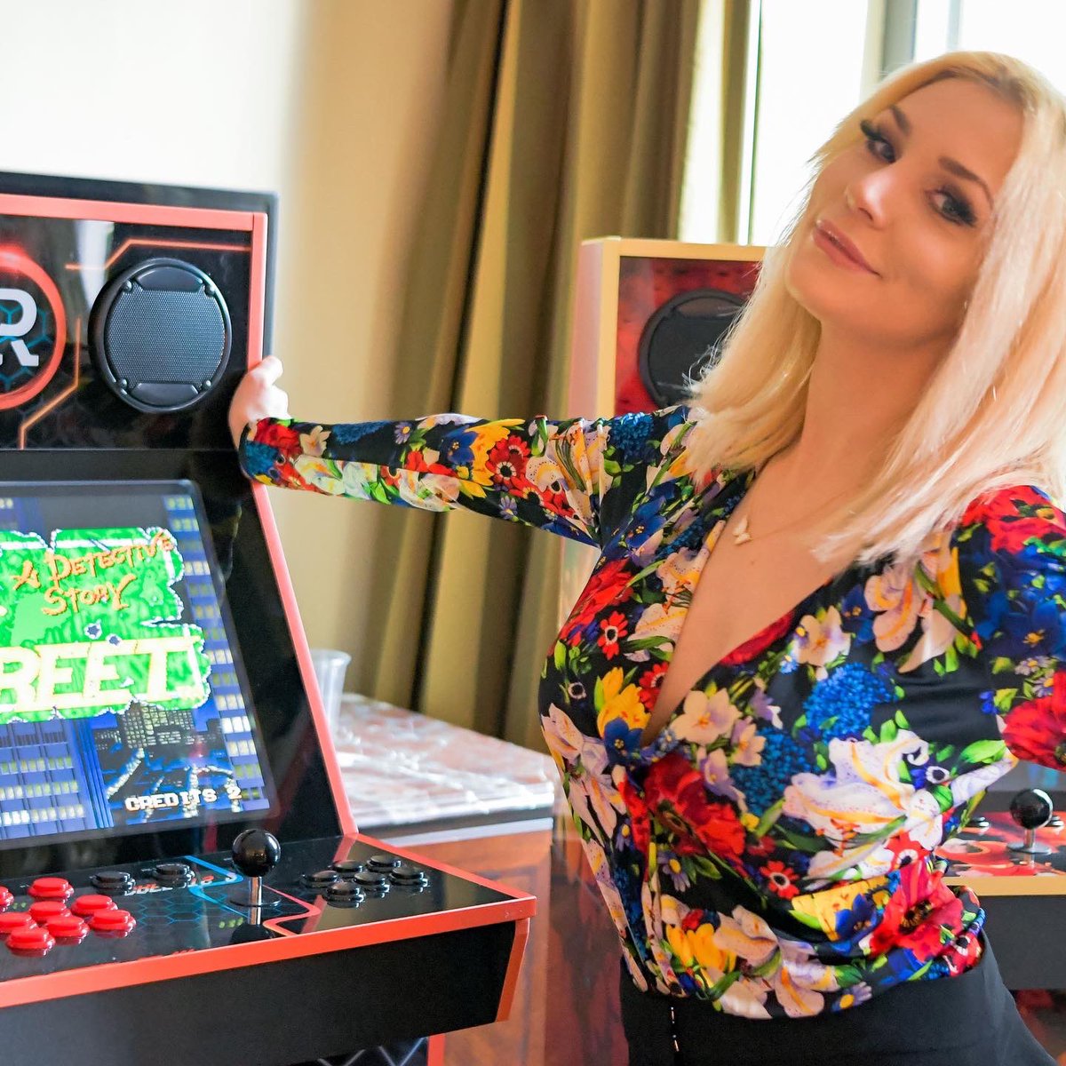 iircade's tweet photo. The Oscars were even more eventful than you thought! Some wonderful photos from last weekend. Thank you to all the wonderful people who came by to check out our lovely cabinets at the Oscars. 
#oscars #iircade #iircade #arcade #retrogaming #gamer #instagood #games #arcadelife https://t.co/NST7WbzmxT