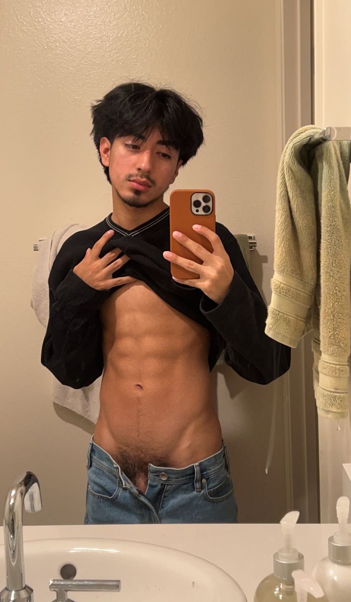 zaydenlucas_'s tweet photo. unzip me https://t.co/ruO4lXjdAm
