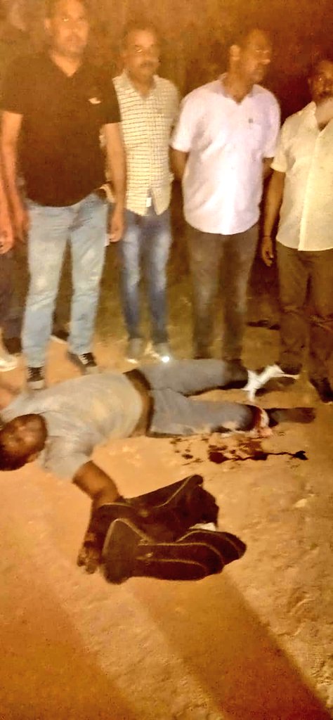 ghaziabadpolice's tweet photo. #CrackdownGhaziabad

#GhaziabadPolice | #गाजियाबाद क्राईम ब्रांच टीम व एसओजी ग्रामीण तथा थाना मसूरी पुलिस की संयुक्त टीम की बाईक सवार बदमाशो से हुई मुठभेड़। 
मुठभेड़ के दौरान एक लुटेरा अपराधी घायल व गिरफ्तार ,कब्जे से 01 पिस्टल,बाईक तथा लूटे गए करीब 10 लाख रुपये बरामद। 
@ANI https://t.co/qCfvLpfeKj