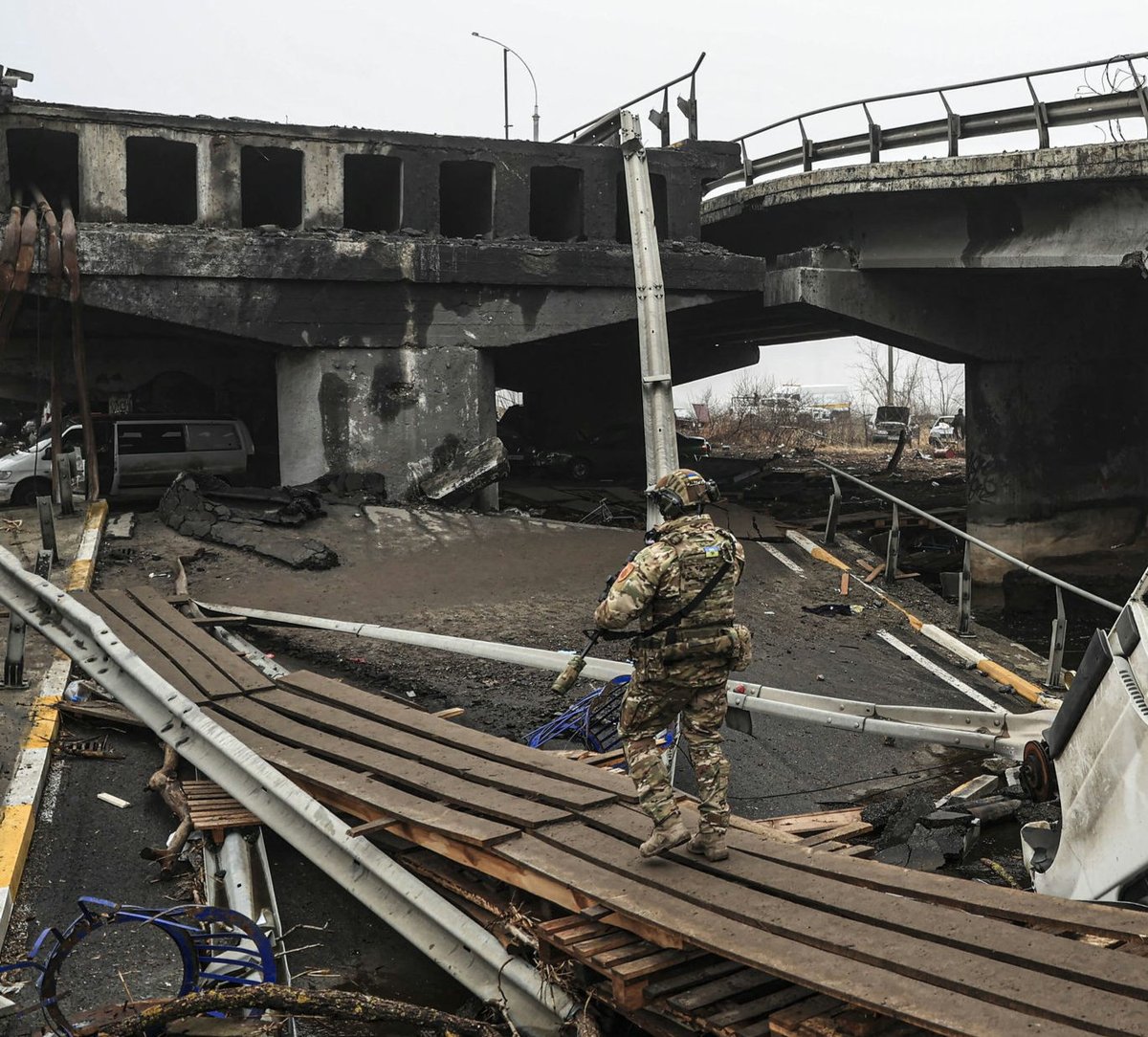tacticalporn's tweet image. 🇺🇦Ukrainian Police Tactical Unit officer in Irpin, April 1.

#SlavaUkraini #UTactic #TacticalUnit #SOF