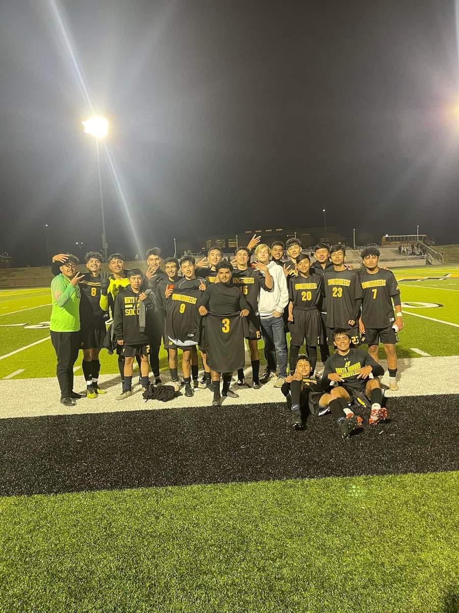 NeerBaseball's tweet photo. Congratulations to our Boys Soccer Team on being the Region 6-AAA champs! https://t.co/FLZcIZPJ9z