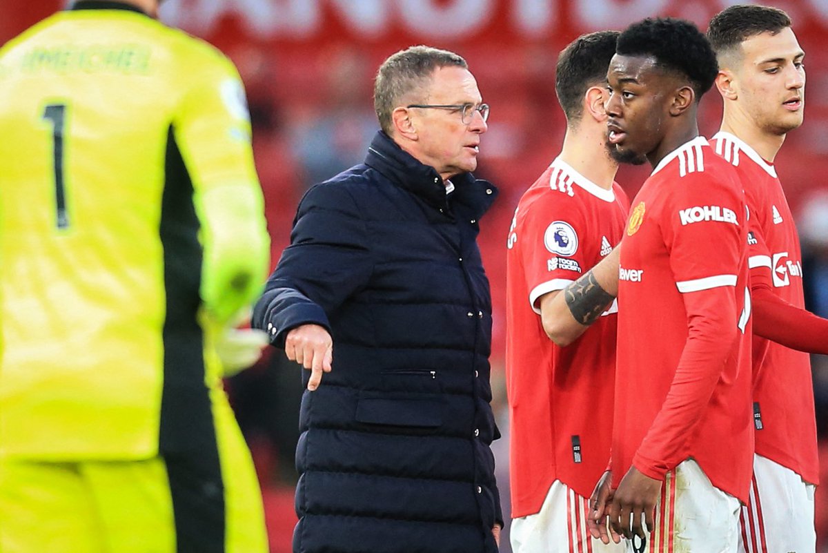FabrizioRomano's tweet photo. Rangnick on his future at Man United: “The picture for me is clear, internally we spoke about it - there is nothing else I can say”, tells @ShamoonHafez 🔴 #MUFC

“New manager? I’m the wrong person to ask. The board is speaking with some potential new managers, but I can’t help”. https://t.co/lwr3XDrBEN