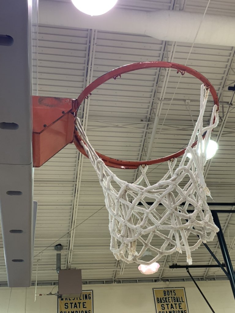 CoachJayOh's tweet photo. New nets need to be ordered cause these dudes are wearing them out this off-season 🐺

#SniperSchool2022
#OutworkYesterday https://t.co/r06M2RaqLH