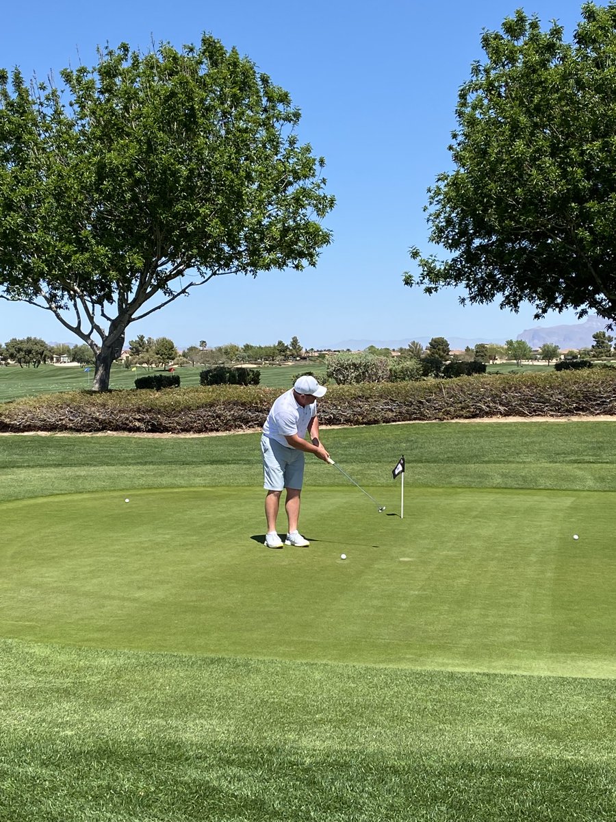 JACBears36's tweet photo. Last round of the trip. ⁦@Encanterra⁩ #thegoodlife https://t.co/1RZe9GoJ8a