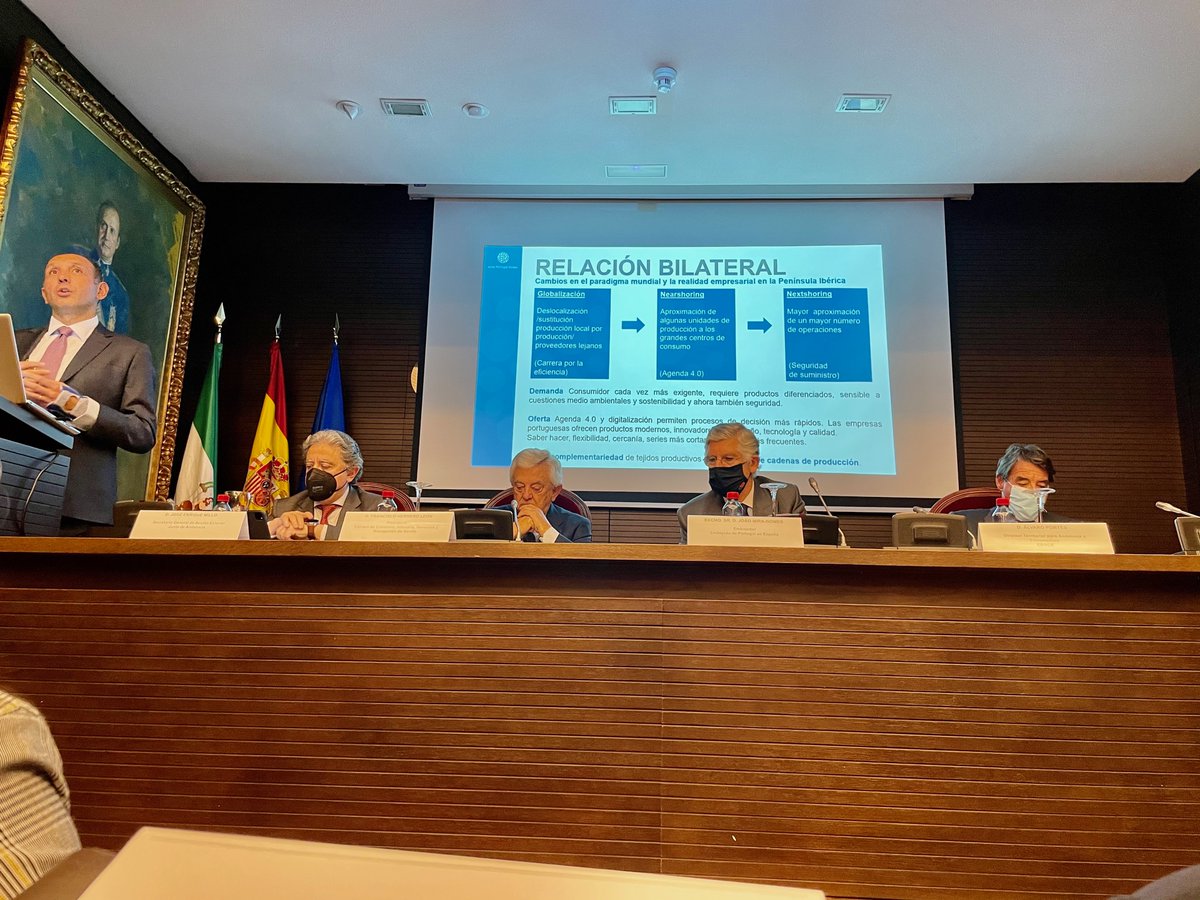 👉 Muchas gracias a la <a href="/camaradesevilla/">Cámara de Comercio de Sevilla</a> por la magnífica jornada organizada sobre Cómo hacer negocios en Portugal. 👈
💥 Gran jornada de la mano del Embajador de Portugal en España. Una gran herramienta para que las empresas construyan. Nos vemos en el camino!