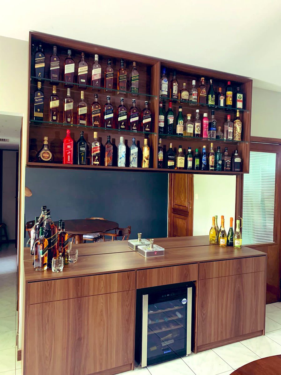 jazanahi104's tweet photo. A ver 👀 que coleccionan ustedes. Empiezo, yo. En casa coleccionamos alcohol🥴🍾🥂🍻 https://t.co/jJ4FOfu6WS