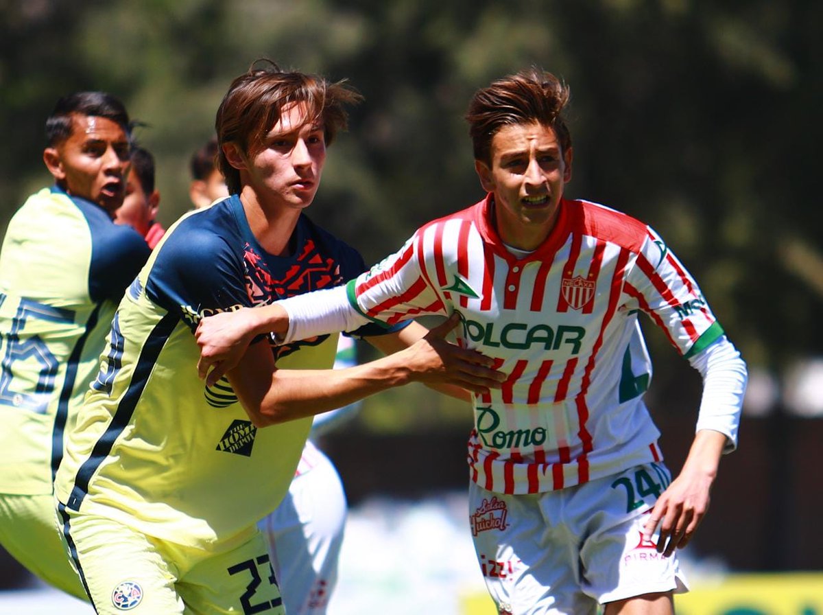 ClubNecaxa's tweet photo. En el segundo compromiso del día en Casa Club, los Rayos #Sub18 igualaron 2-2 ante @America_FB. Ambos goles de nuestro equipo anotados por @Waldomadridq.

#ContiGoNecaxa ⚡ https://t.co/2dLCbrO3s2