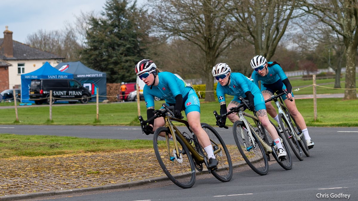 runningbydoing's tweet image. 1/2 A chilly but enjoyable time at Westpoint Closed Circuit this afternoon watching the last two stages of the Le Col Classic.The women's individual circuit race was won by Gaby Homer 
@gabyhomer
 of the Saint Piran WRT who sprinted ahead of Joanne Clarke of StolenGoat RT...