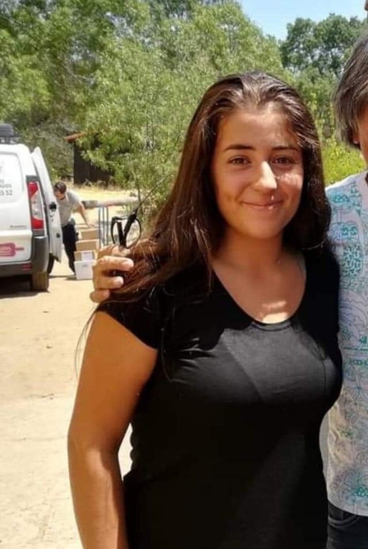 jpmorama's tweet photo. Lucía Sedano Pastor salió el 1 de abril por la tarde de Braojos hacia la casa de su abuela en Moratalaz y no llegó a su destino. Iba en un Audi  antiguo color Burdeos. Matrícula M 9482 TJ. A las 20h en La Cabrera pagó con tarjeta. Si alguien sabe algo: 600549600 @Mtz_Enfurecido https://t.co/l8dCZdYmQd