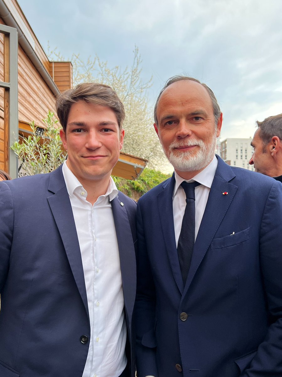Edouard_Baude's tweet image. 🔵⚪️ Mobilisé, derrière le Patron @EPhilippe_LH, pour faire gagner @EmmanuelMacron ! 🚀