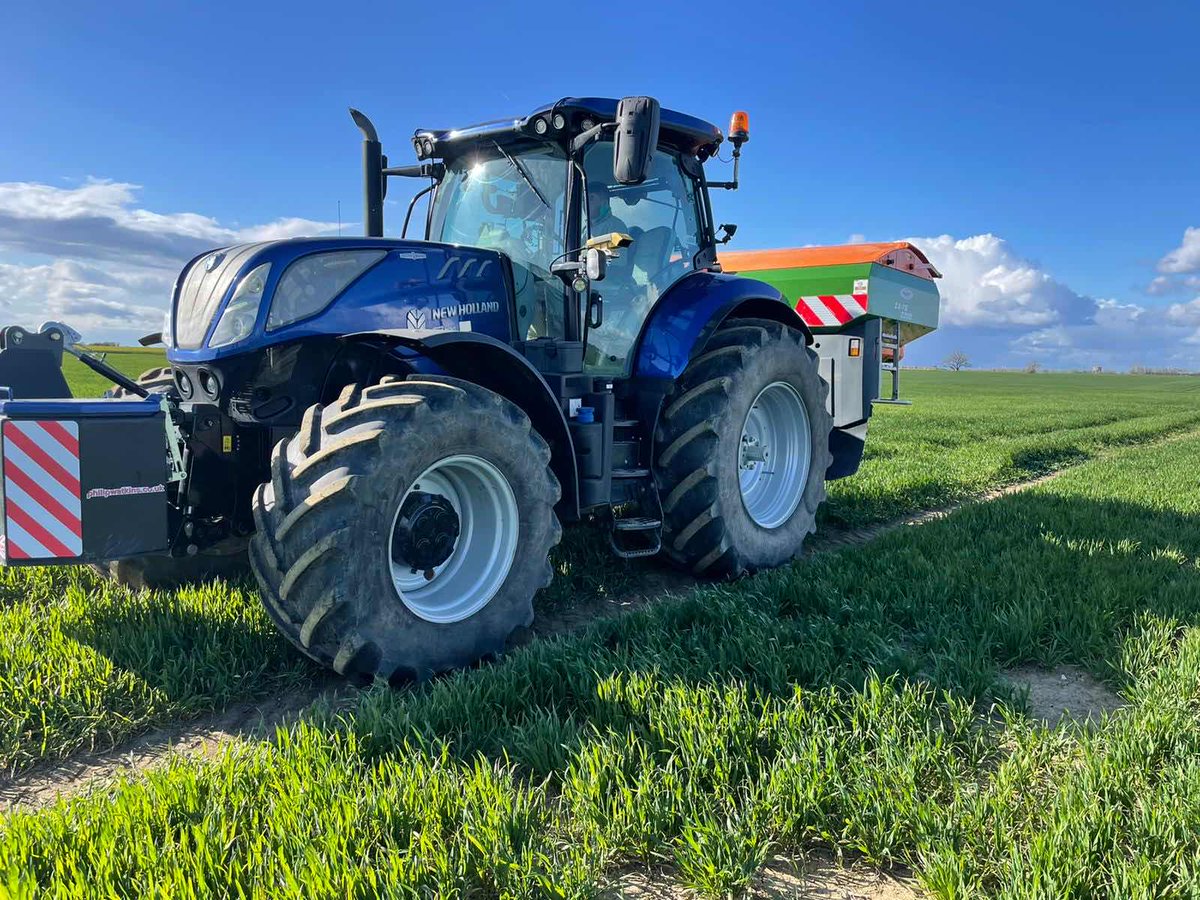 LHAgro's tweet photo. CropSpecs going on this new Holland allowing variable rate on the go and scan and plan. Also allows control of rate and sections of the Amazon spreader.
#Topcon #cropspecs #lhagro #britishfarming #prescisionfarming https://t.co/2rtl4GGC2w