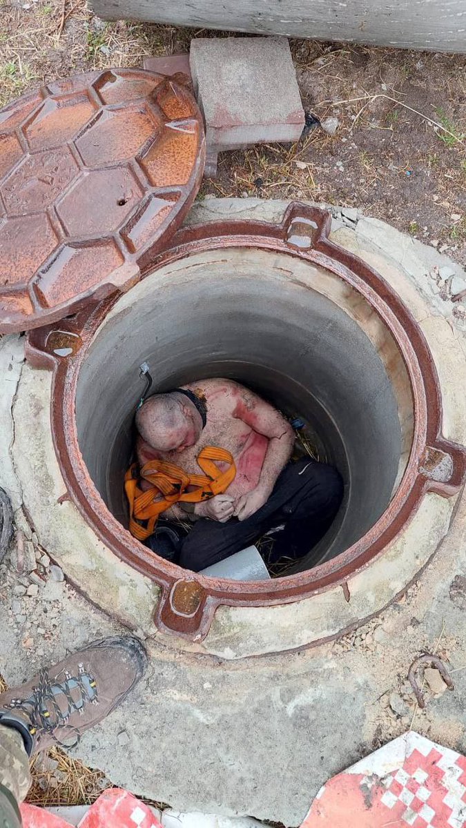AlbertKuril's tweet photo. @DMokryk Even if I get banned, I want people to see it. Motyzhyn. The Russians tortured a man and then threw him into a manhole to die. https://t.co/kstFjKNgtb