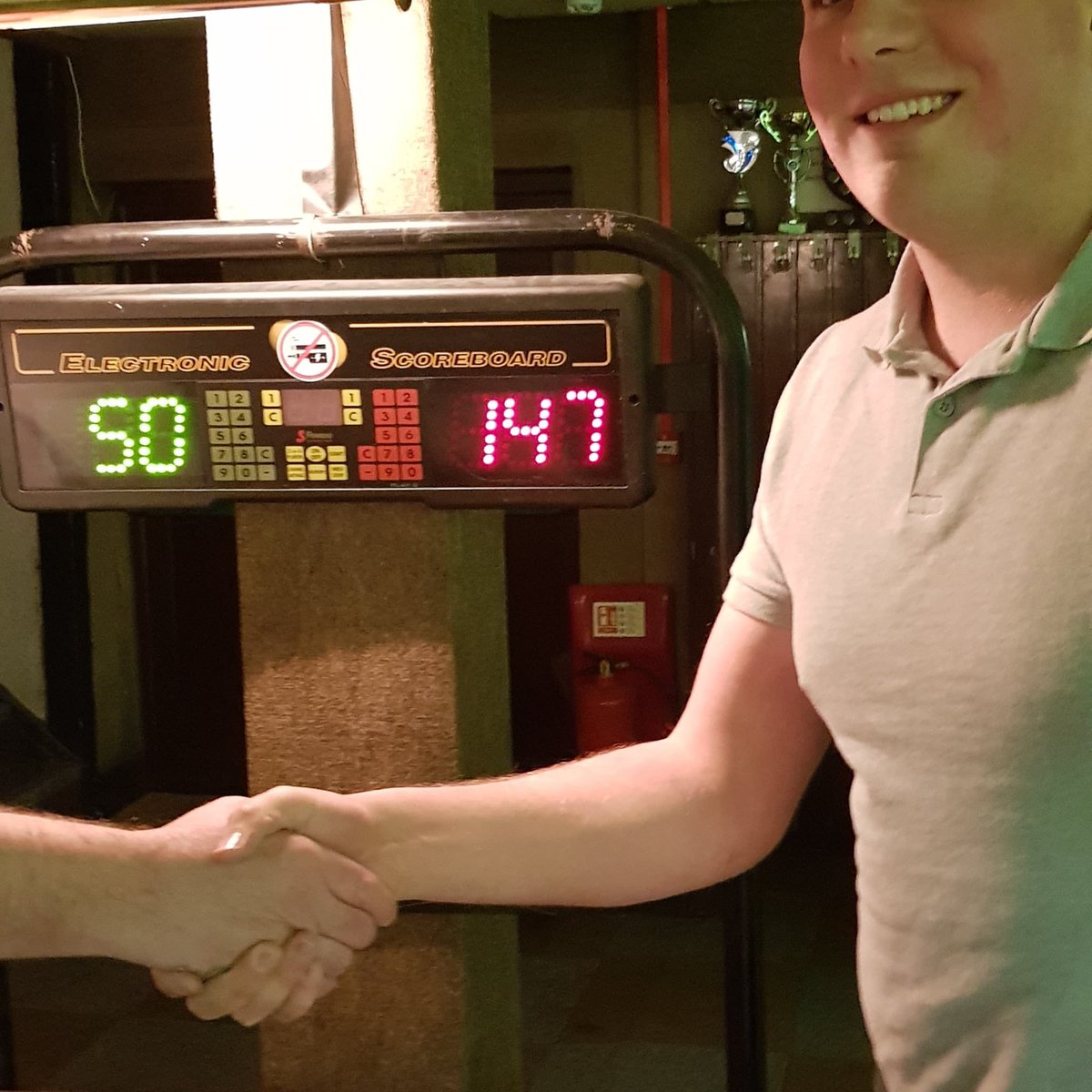 SMatchroom's tweet photo. DANIEL WELLS has just made a 147 in the team cup final ABSOLUTE SCENES 

First ever in Llanelli league/cups https://t.co/RTNmwHu3pI