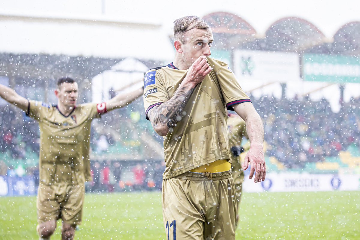 Kamil Grosicki tweet media