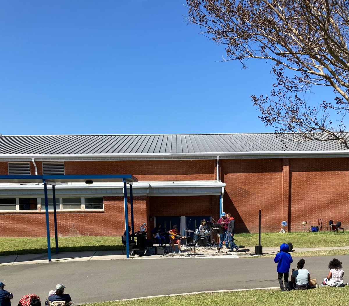HFaulknerLHS's tweet photo. We enjoyed hearing the LHS band on this beautiful day!  Great job! https://t.co/XAvrcqgOg4