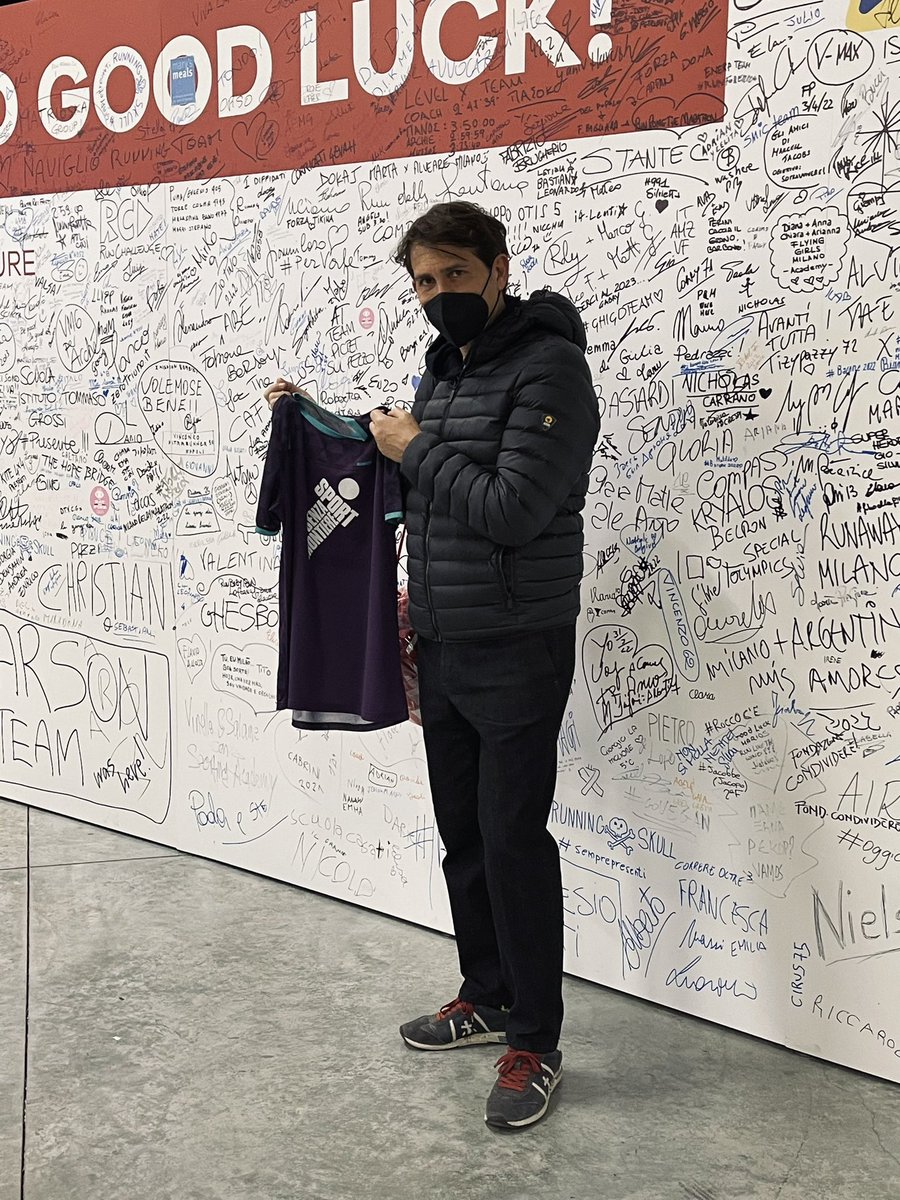 Domani senza ☔️ (speriamo) alla Relay #MilanMarathon corriamo per #sportsenzafrontiere @SSFonlus 
Team <a href="/imille/">I MILLE</a> <a href="/beamediacompany/">Bea – Be a Media Company</a> 
🏃🏻☮️🏃‍♀️