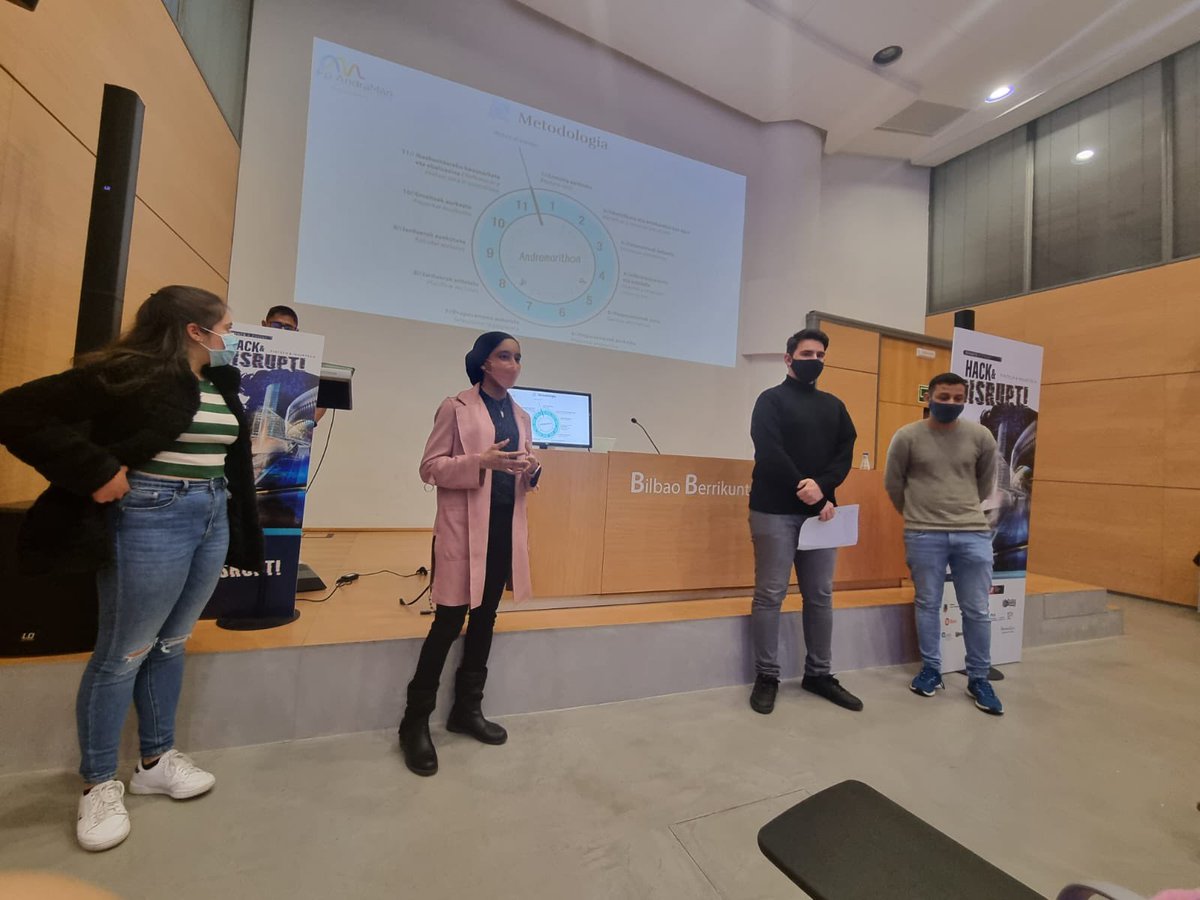 #FPAndraMari Alumnado de Telecos y Administrativo, en #Hack&amp;Disrupt con <a href="/BbfFintech/">BBF Fintech</a>. Enhorabuena!!!!