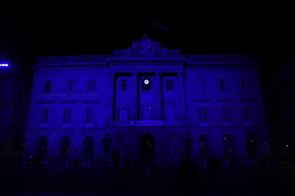 AprenemAutisme's tweet photo. 🔵 Els edificis ja estan il·luminats de blau!
🙌 Gràcies per sumar-vos a la #NitBlava amb motiu del Dia Mundial de Conscienciació sobre l'Autisme.@barcelona_cat , @MuseuMaritim, @gencat
#ConnectatAlBlau #AprenemCadaDia #DiaMundialAutismo #Autisme #NitBlava https://t.co/XPN6lJhwqp