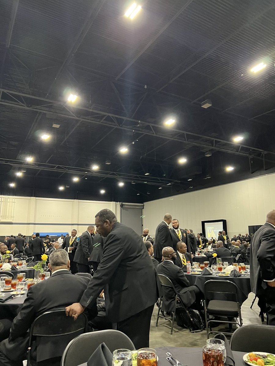 LSparrow1906's tweet photo. Luncheon #SouthernRegion #AlphaSouth #BEST #GetMean https://t.co/7Jv9IwKY6O