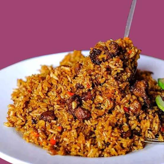 yoewasap's tweet photo. @desta80s @vincentrompies @davidbayu @dagienkz @oomleo @haorits Nasi goreng ,nasi goreng apa yang sedih? 
Nasi goreng kebuli https://t.co/cg6UIVfuJq