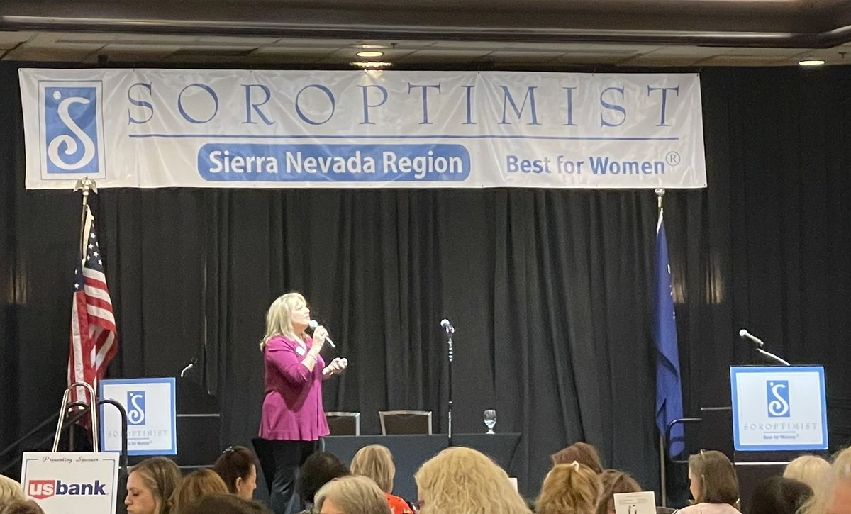 sierranevadareg's tweet photo. Learning from NLP Trainer and Body Language Expert @AlexanneStone at the Saturday afternoon session. ๐๐๐
#SNR2020 #Soroptimist #bodylanguage #soroptimistforward #investingindreams #atlantisresort #renonevada https://t.co/wvphrkaGQh