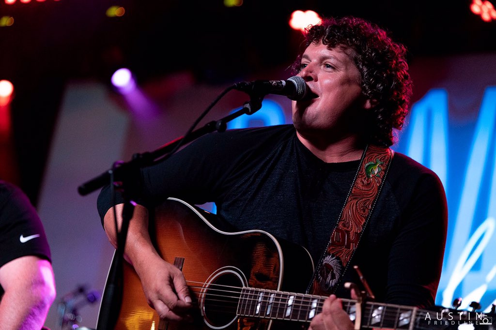 TheCMBeat tweet media