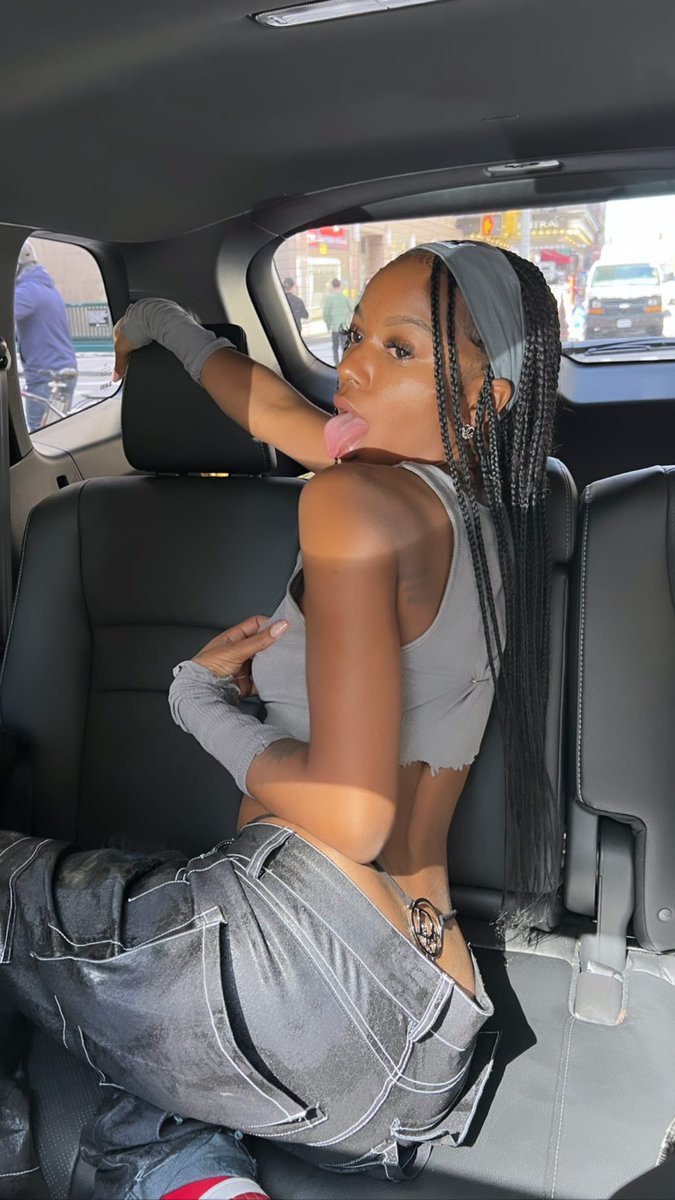 Briana Shaneè tweet media